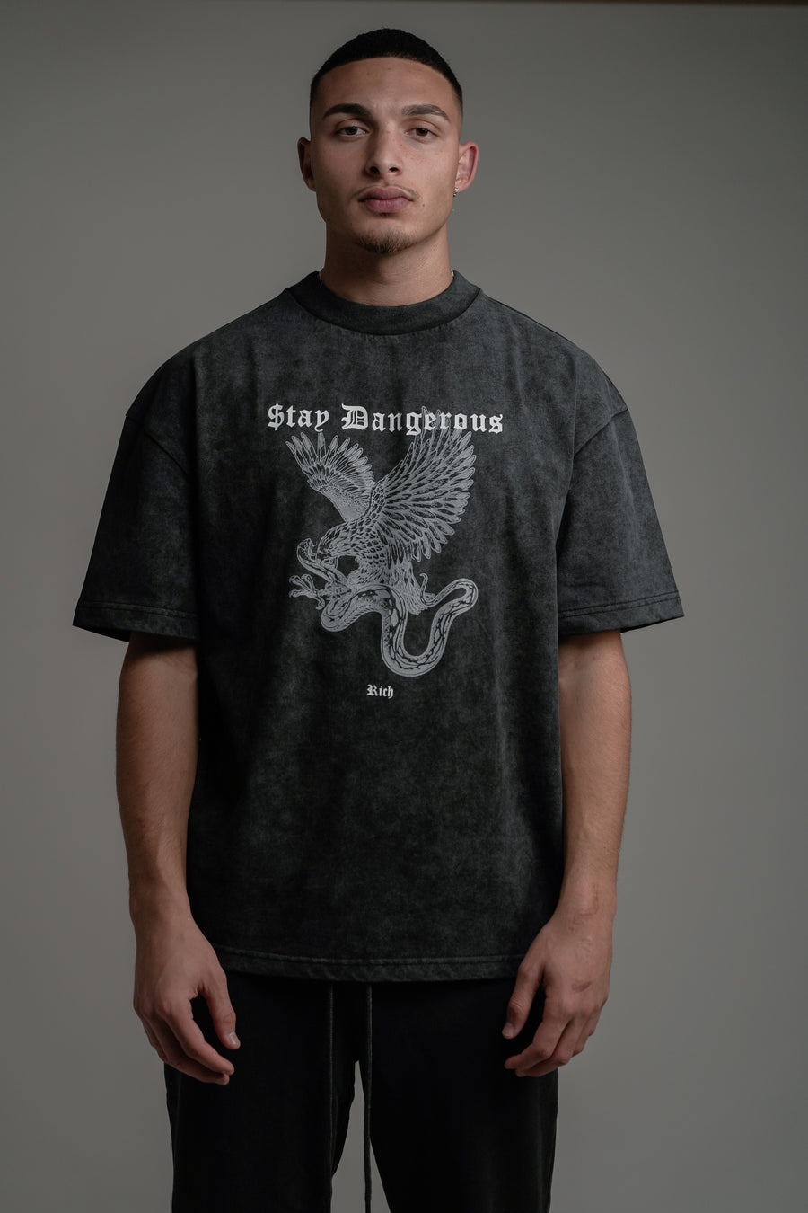 STAY DANGEROUS T-SHIRT - WASHED BLACK