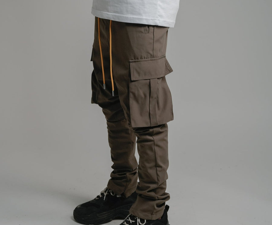 MONOGRAM CARGO PANTS - BROWN